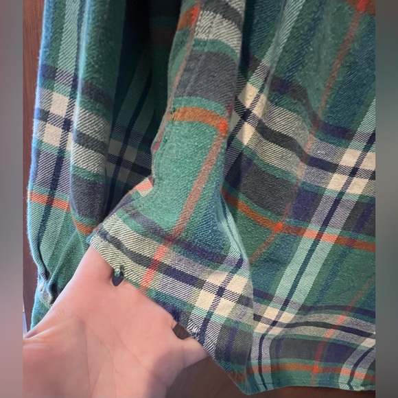 Abercrombie & Fitch Plaid Flannel Button Up ASO on Jessica Simpson - Picture 15 of 16